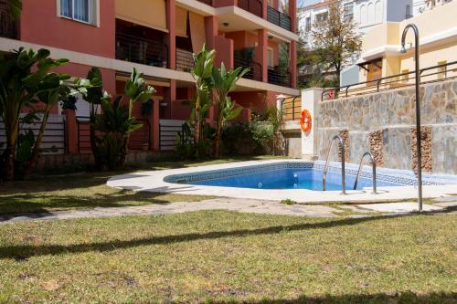 Kolam renang di atau dekat dengan Modern apartment next to the beach and golf course