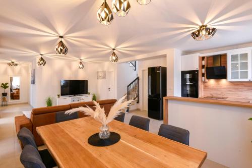 Holiday Villa Perla