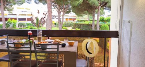 Un Jardin proche de la Plage et commerces