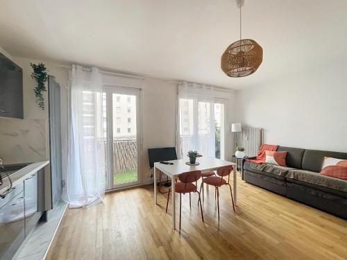 Le Ptit Lyonnais, prox Tram T3, terrasse, moderne