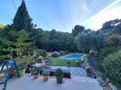 Maison avec piscine au coeur de la Provence