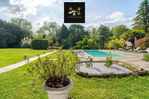 Bazén v ubytování Appartement Élégant, Climatisation et Piscine nebo v jeho okolí