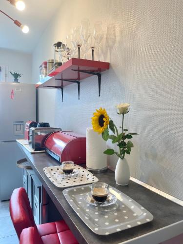 Photo de la galerie de l'établissement Chic et Lumineux - Métro à 1 min, à Levallois-Perret