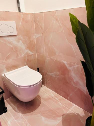 Ein Badezimmer in der Unterkunft Intimate Escape - Seaside - Spa Bath - WIFI - AC