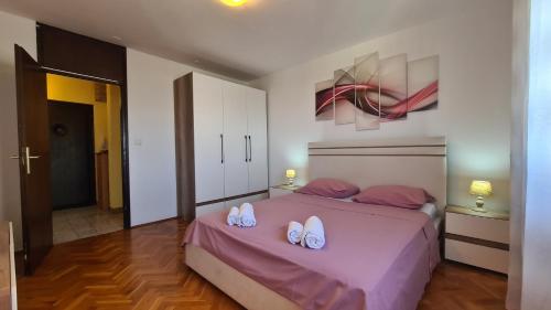 Urbana Rijeka 2BR Apartment Near City Center, Fast Wi-Fi