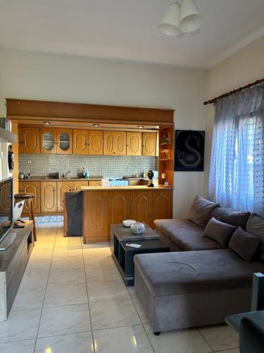 Η κουζίνα ή μικρή κουζίνα στο Gellis Village house Meteora