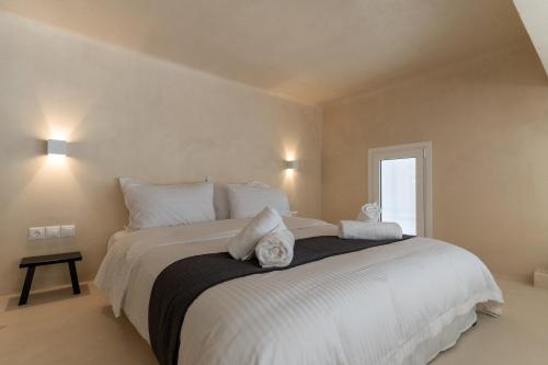 Acropolis Local Loft
