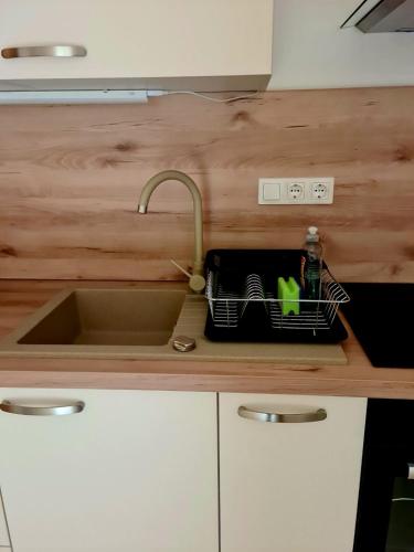 Η κουζίνα ή μικρή κουζίνα στο Woodstone 6