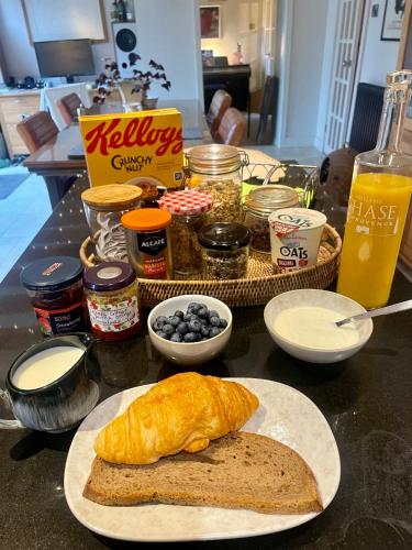 Mad i den private indkvartering eller i nærheden