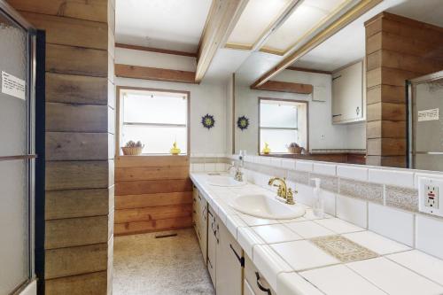 Koupelna v ubytování Vintage Chalet