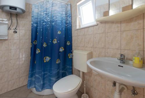 Kúpeľňa v ubytovaní Apartments by the sea Zuronja, Peljesac - 10137