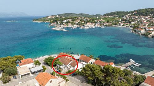 Apartments by the sea Lumbarda, Korcula - 4348