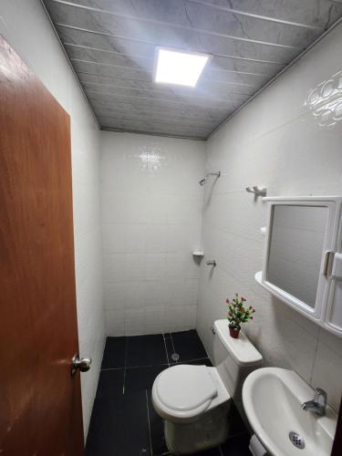 Koupelna v ubytování Hostal Los Ángeles 1