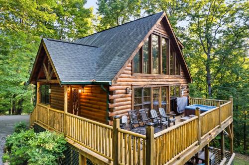 Deja View Serene Mountain Cabin for a Family Get-away with a Hot tub Sauna Fire pit that is Pet Friendly photo 7