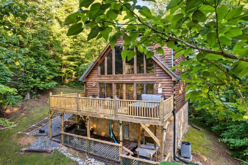 Deja View Serene Mountain Cabin for a Family Get-away with a Hot tub Sauna Fire pit that is Pet Friendly photo 18
