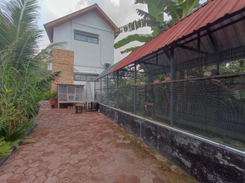 Bangunan di mana terletaknya homestay