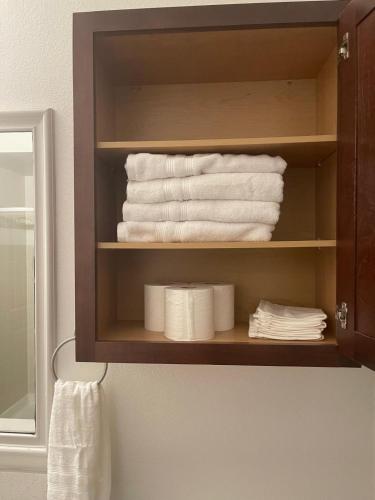 Gambar di galeri bagi Convenient Spacious 2Bed 2Bath di Frisco
