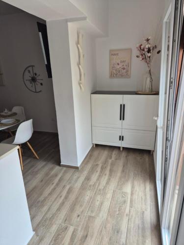 Dorothy Apartment