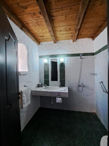 Ένα μπάνιο στο Tsivouli Accommodation