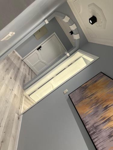 an overhead view of a room with a ceiling at شقة قباء r s 1 in Medina