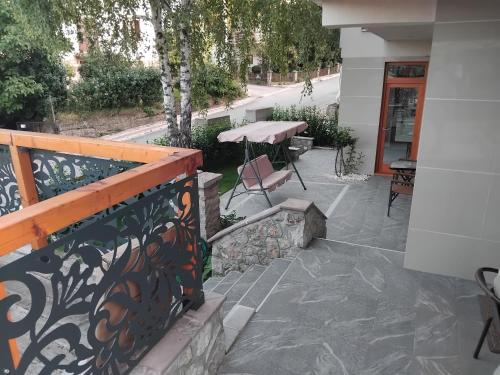 Balkón nebo terasa v ubytování SMEŠTAJ SOLARIS kod Aqua Parka Lux Apartman LAZAR