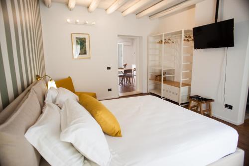 Postel nebo postele na pokoji v ubytování Four Rooms