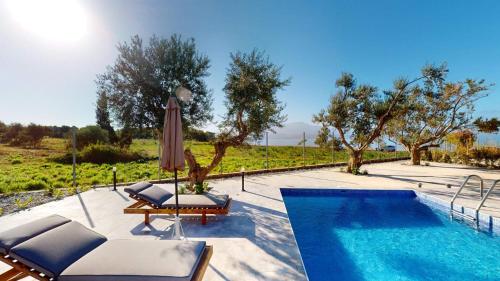 Gallery image of Epipleon Serenity Villas in Nafpaktos