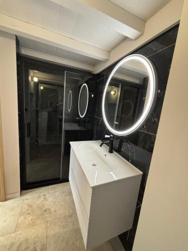 Ένα μπάνιο στο Charmante maisonnette à Angoulins