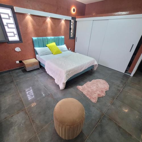 Una cama o camas en una habitación de Burj chambre