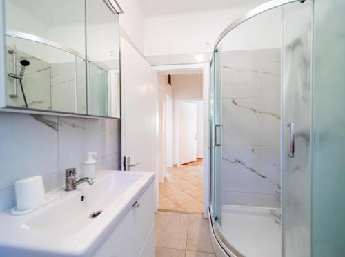 Koupelna v ubytování Laganini apartman Rab