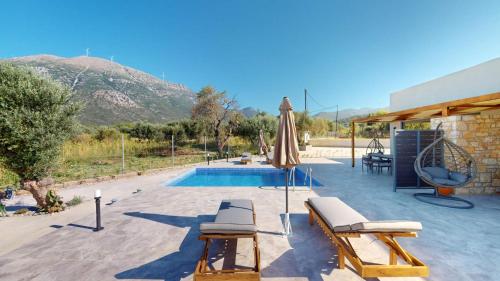 Gallery image of Epipleon Serenity Villas in Nafpaktos
