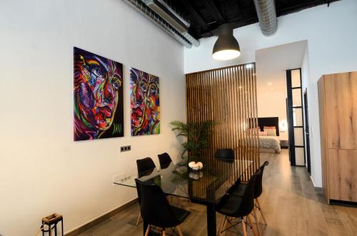 FABRICA DEL LUJO EN EL CENTRO DE MALAGa