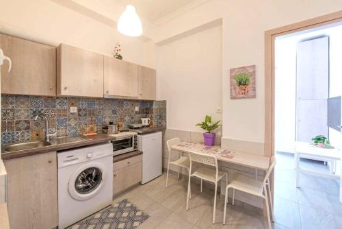 Your perfect choice in Athen's best location 1
