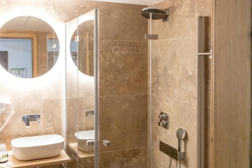 Koupelna v ubytování Central Hotel & Lounge Adult Only