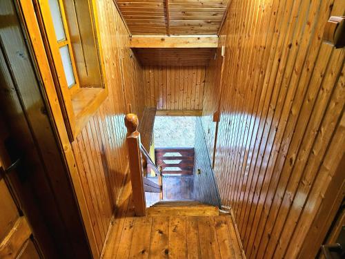 Fotografie z fotogalerie ubytování Cabana din Tei, 5 Camere si Semineu, Costisata, Dambovita v destinaci Costişata