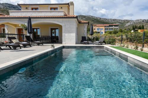 Holiday Villa Perla