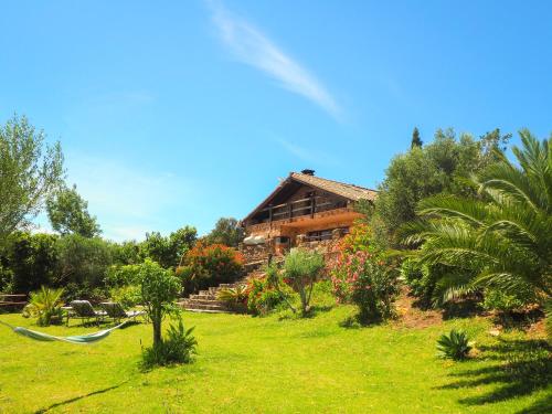 Villa Horses and Nature