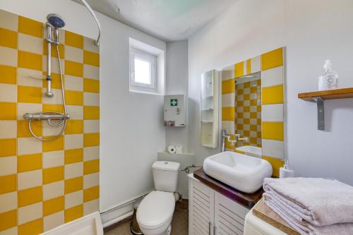 Photo de la galerie de l'établissement 38 m2 - Métro 4 à 5 min - Proche Paris, à Saint-Ouen