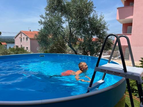 Πισίνα στο ή κοντά στο Laguna Apartments
