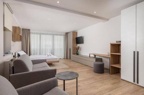 Belinda apartments with balcony