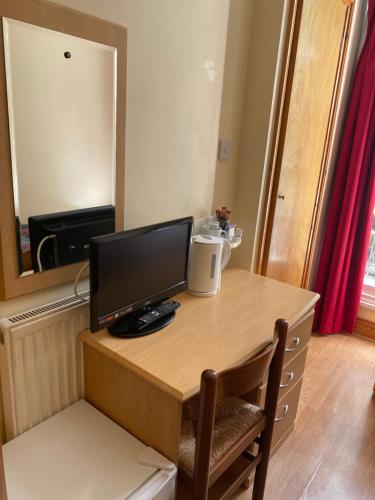 Kuchyň nebo kuchyňský kout v ubytování European Hotel
