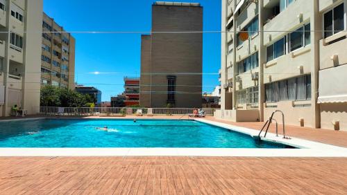 Bazén v ubytovaní Andreas Apartament Marbella Centro alebo v jeho blízkosti