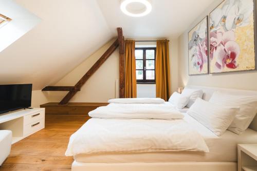 Postel nebo postele na pokoji v ubytování Hotel Latrán