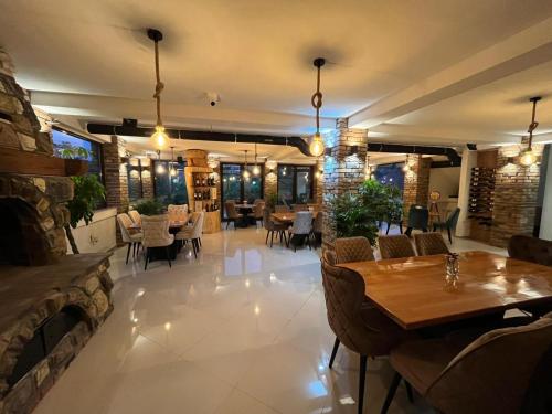 Restaurace v ubytování Moravska Obala - Prenoćište i Restoran