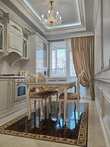 Kuchyň nebo kuchyňský kout v ubytování Luxury Star