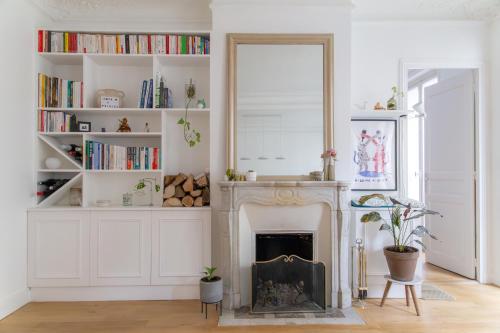 Photo de la galerie de l'établissement Sunny and charming apartment Heart of Paris, à Paris