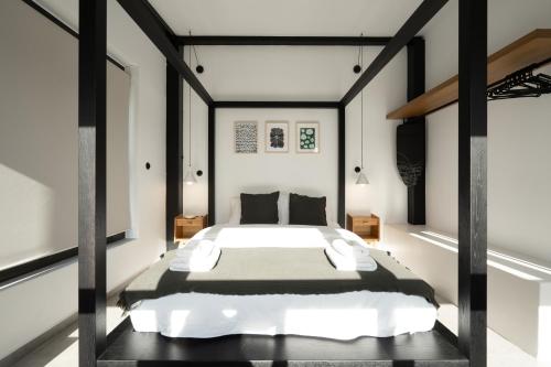 Three-Apartment Building with Rooftop access - Acropolis View
