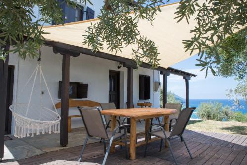 Το καλύβι της γιαγιάς