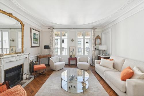 Veeve - Palatial by the Park