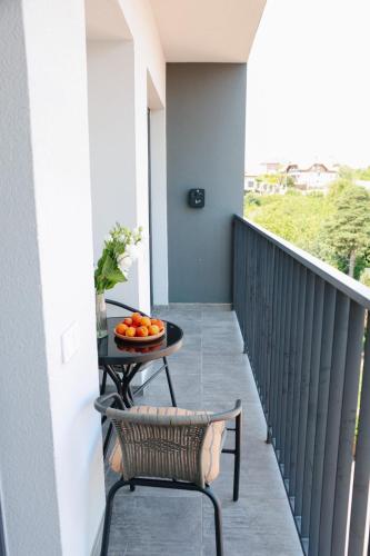 ММ GROUP APARTMENTにあるバルコニーまたはテラス